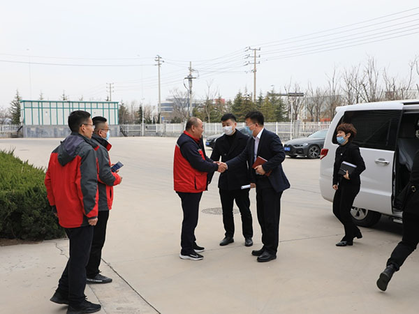 青島高新區(qū)管委領(lǐng)導(dǎo)蒞臨公司參觀考察 青島高新區(qū)管委領(lǐng)導(dǎo)蒞臨公司參觀考察