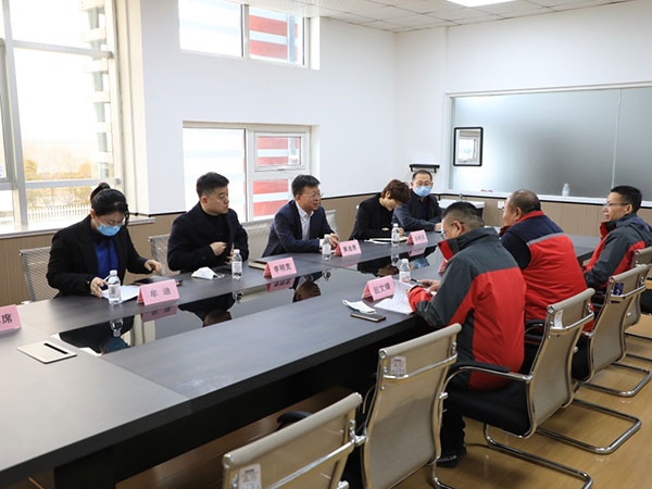 青島高新區(qū)管委領(lǐng)導(dǎo)蒞臨公司參觀考察 青島高新區(qū)管委領(lǐng)導(dǎo)蒞臨公司參觀考察